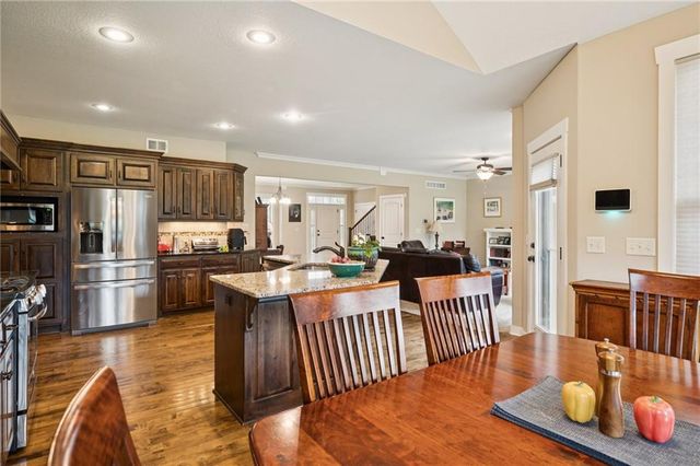 2210 NE 111th Street, Kansas City, MO 64155