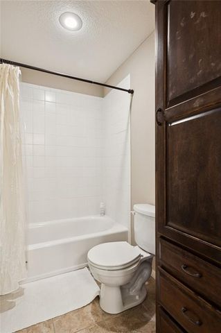 2210 NE 111th Street, Kansas City, MO 64155