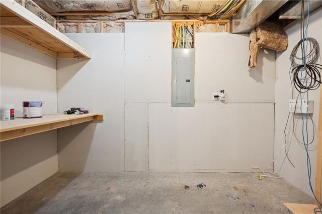 2210 NE 111th Street, Kansas City, MO 64155