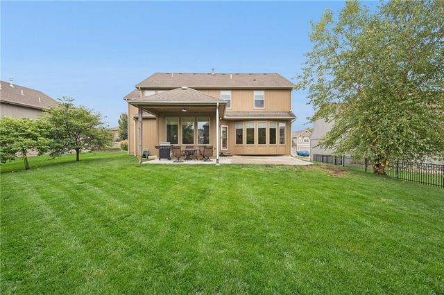 2210 NE 111th Street, Kansas City, MO 64155