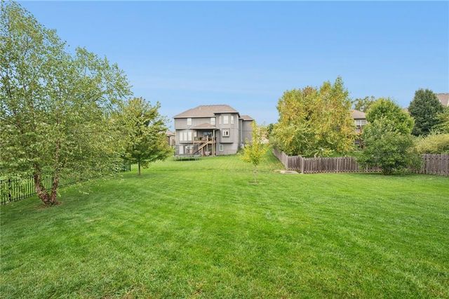 2210 NE 111th Street, Kansas City, MO 64155