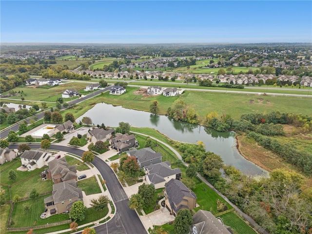 2210 NE 111th Street, Kansas City, MO 64155