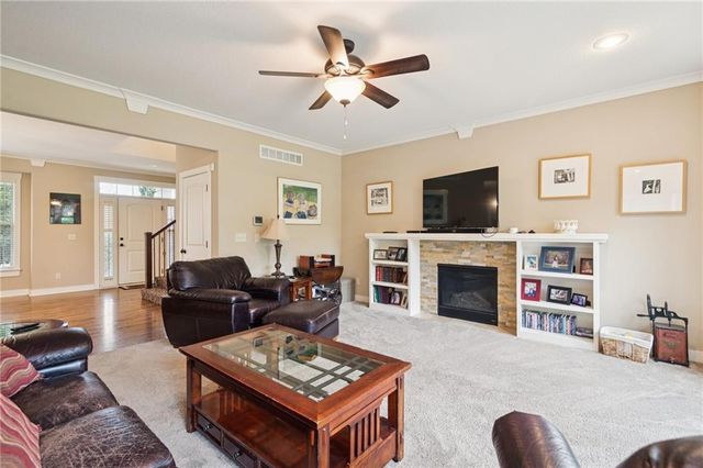 2210 NE 111th Street, Kansas City, MO 64155