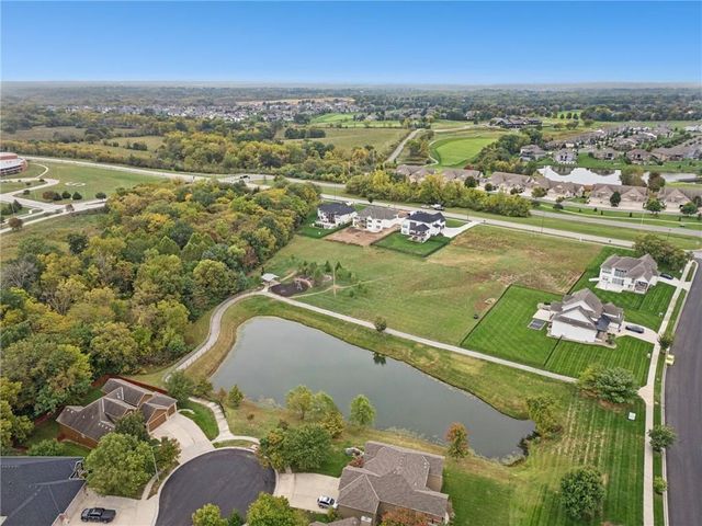 2210 NE 111th Street, Kansas City, MO 64155