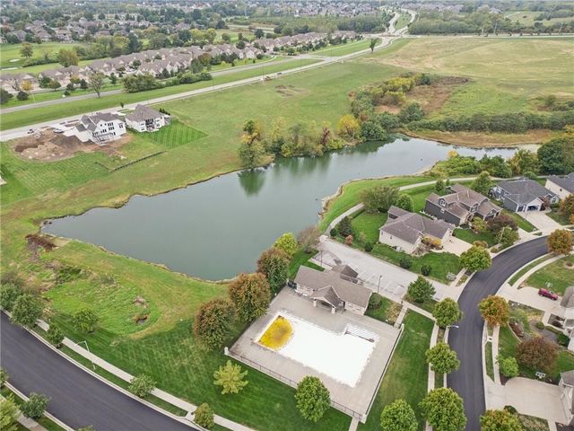 2210 NE 111th Street, Kansas City, MO 64155