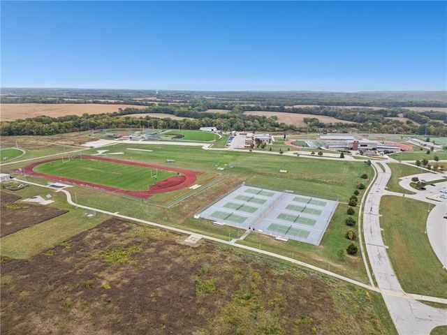 2210 NE 111th Street, Kansas City, MO 64155