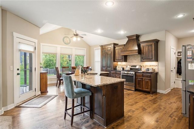 2210 NE 111th Street, Kansas City, MO 64155