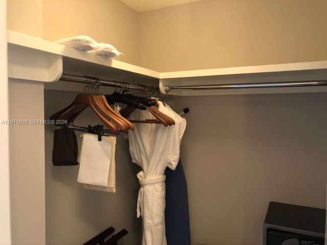 1435 Brickell Ave 3505, Miami, FL 33131