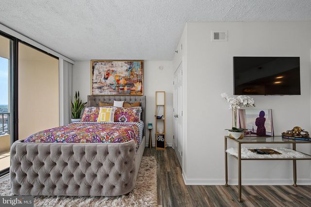 3851 BOARDWALK, Atlantic City, NJ 08401