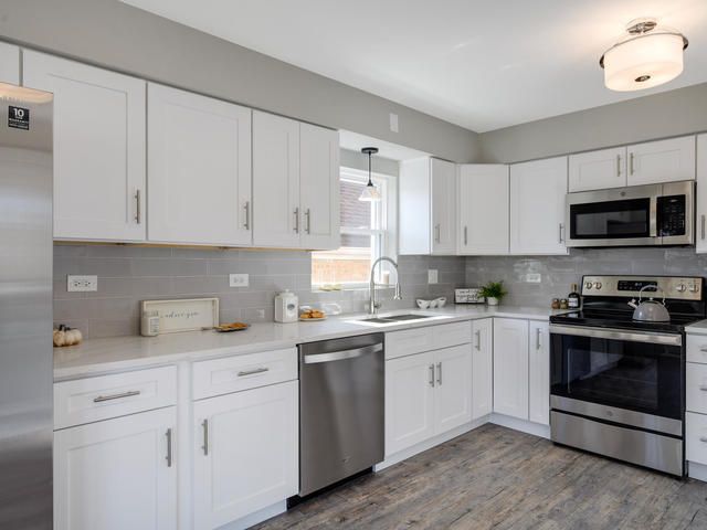 2031 N 74th Avenue, Elmwood Park, IL 60707
