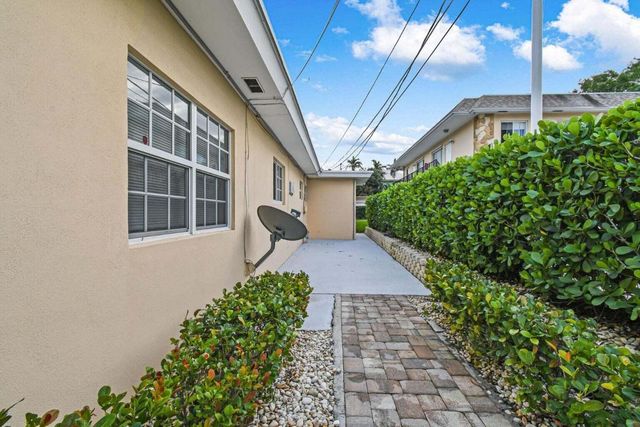 101 Akron Street 101, Lake Worth Beach, FL 33461