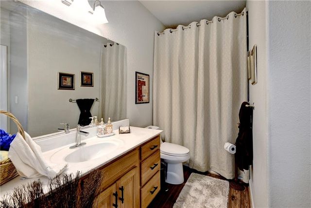 821 Edinburgh CT, Smithfield, VA 23430