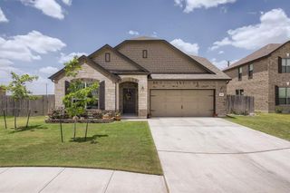 707 Dogwood ST, Lockhart, TX 78644