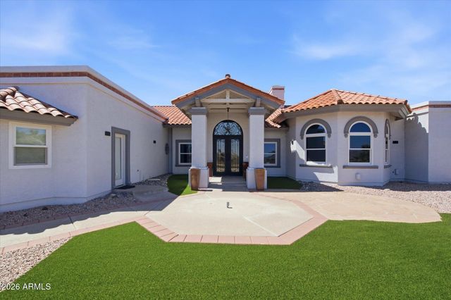 10817 N PINTO Drive, Fountain Hills, AZ 85268