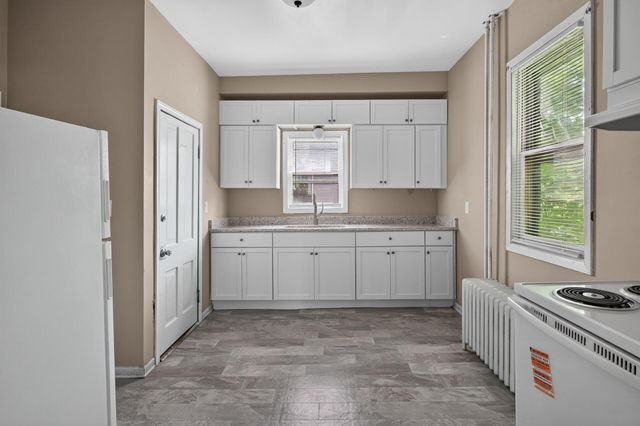 1136 Edgerton Street, Saint Paul, MN 55130