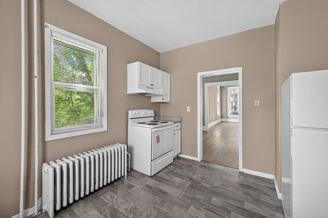 1136 Edgerton Street, Saint Paul, MN 55130