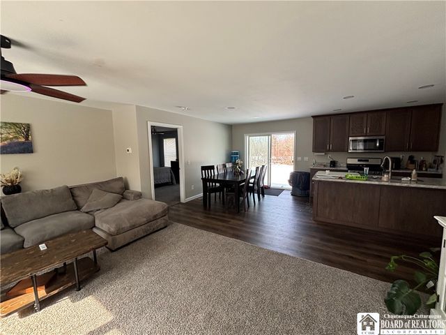 658 Adams Avenue, Evans, NY 14006