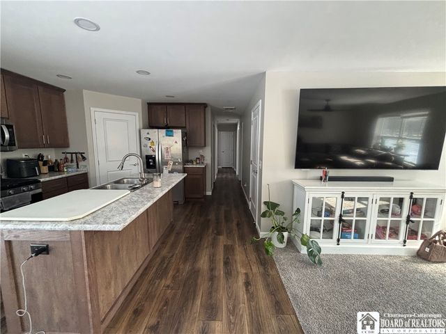 658 Adams Avenue, Evans, NY 14006