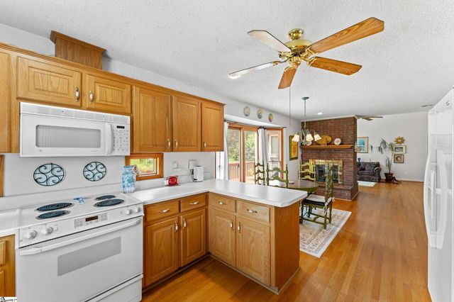 1781 Hannon Road, Inman, SC 29349