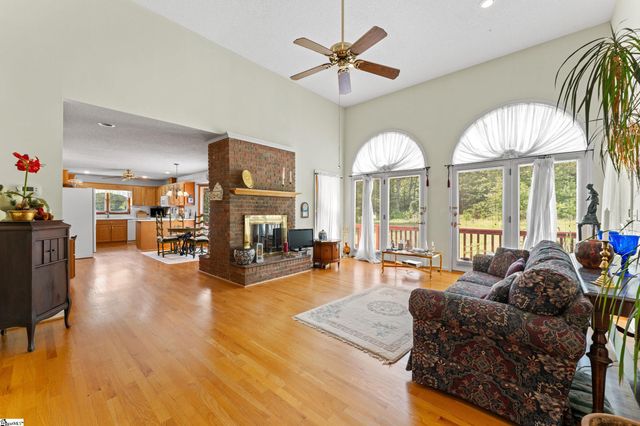 1781 Hannon Road, Inman, SC 29349