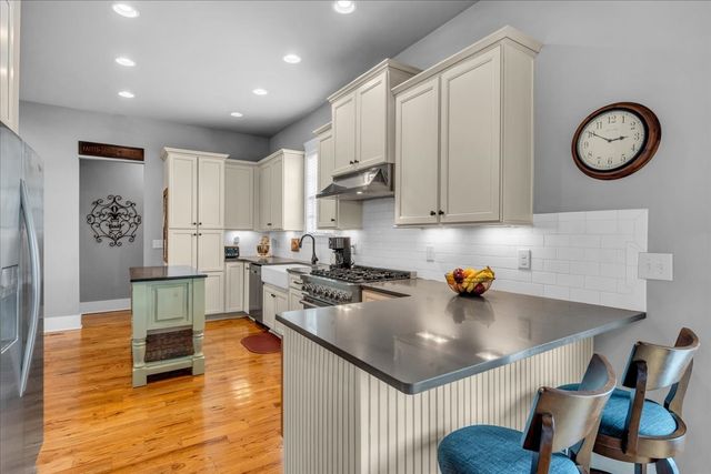 1201 Carters Creek Pike, Columbia, TN 38401