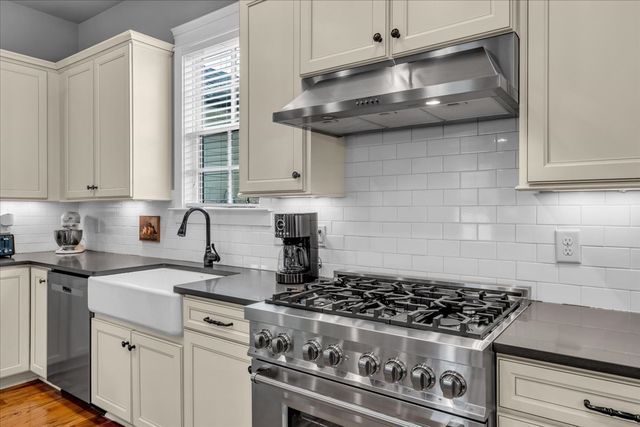 1201 Carters Creek Pike, Columbia, TN 38401