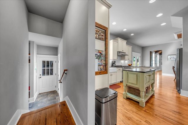 1201 Carters Creek Pike, Columbia, TN 38401
