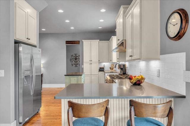 1201 Carters Creek Pike, Columbia, TN 38401