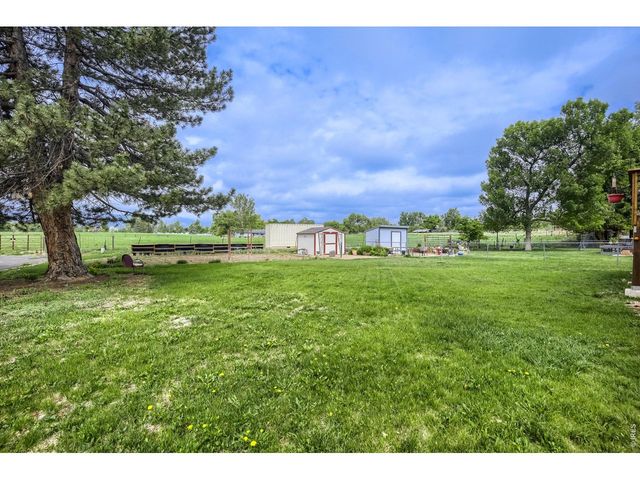 417 Clover Ln, Fort Collins, CO 80521