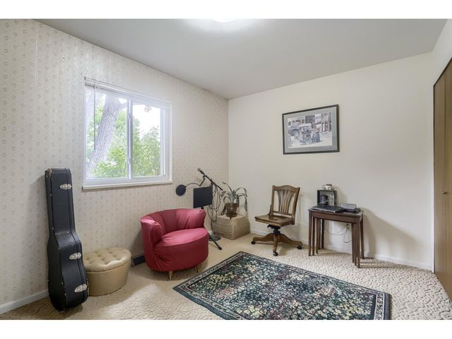 417 Clover Ln, Fort Collins, CO 80521