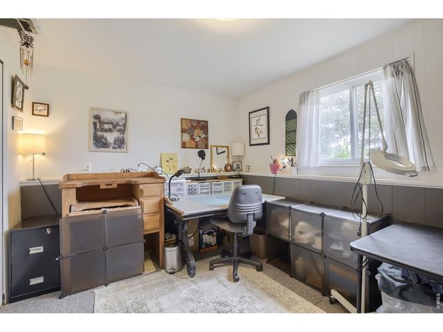 417 Clover Ln, Fort Collins, CO 80521