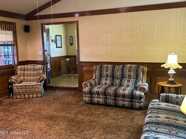 209 Sundown Trail, Jackson, MS 39212