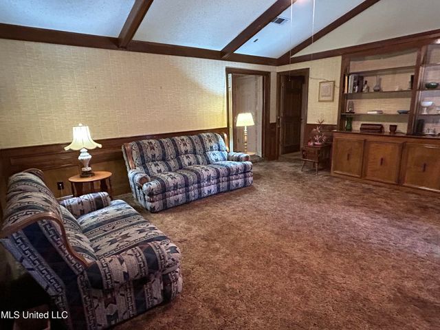 209 Sundown Trail, Jackson, MS 39212