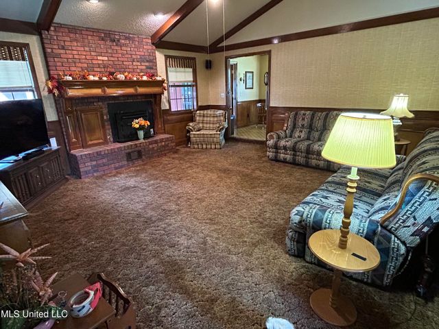 209 Sundown Trail, Jackson, MS 39212