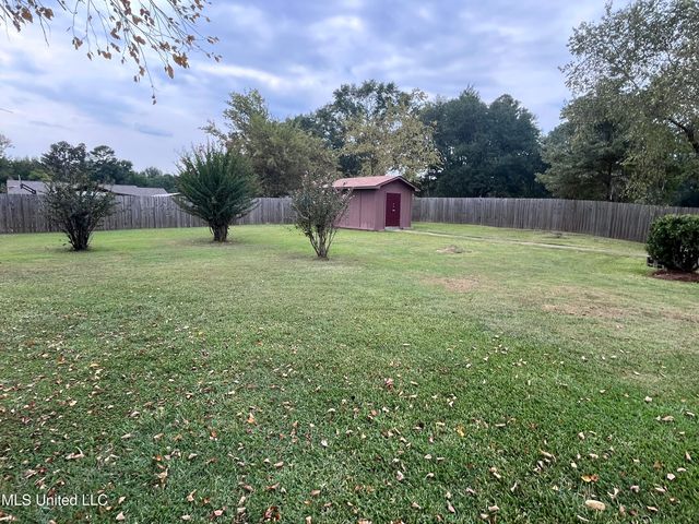 209 Sundown Trail, Jackson, MS 39212