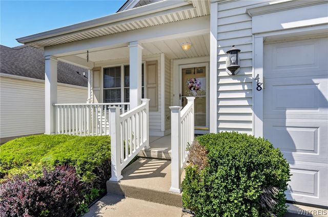 48 Mayfield Drive, West Seneca, NY 14224