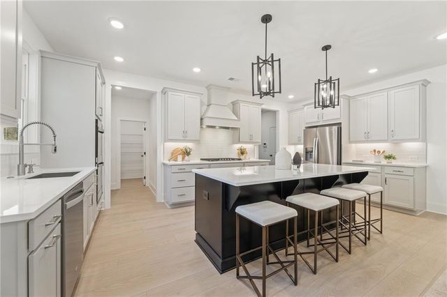 1101 Tillery SW Lane, Marietta, GA 30064