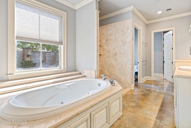 101 Tortola Lane, Youngsville, LA 70592