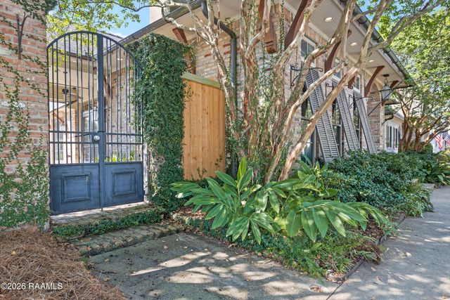 101 Tortola Lane, Youngsville, LA 70592