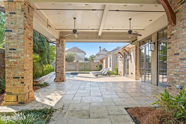 101 Tortola Lane, Youngsville, LA 70592