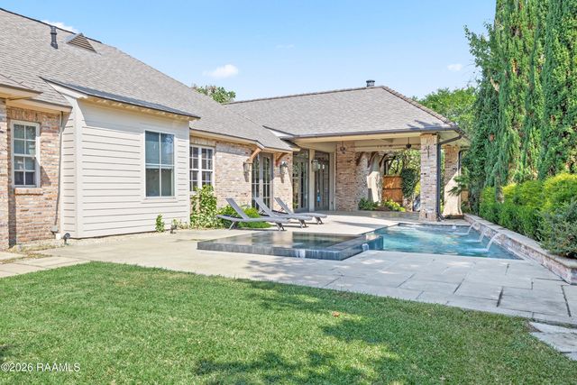 101 Tortola Lane, Youngsville, LA 70592