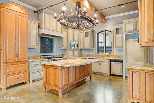 101 Tortola Lane, Youngsville, LA 70592