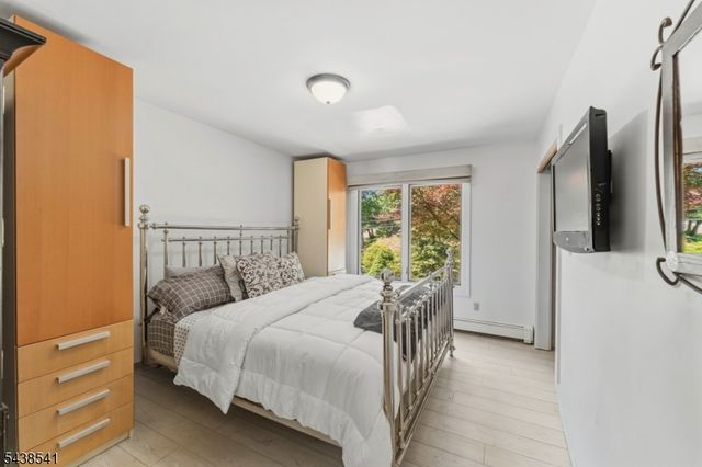 486 Summit Rd, Mountainside Boro, NJ 07092