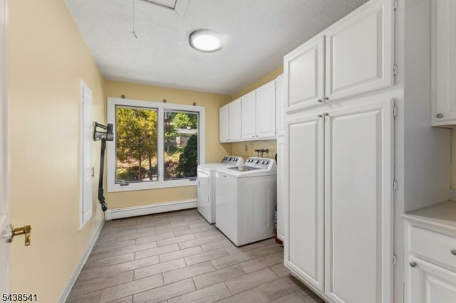 486 Summit Rd, Mountainside Boro, NJ 07092
