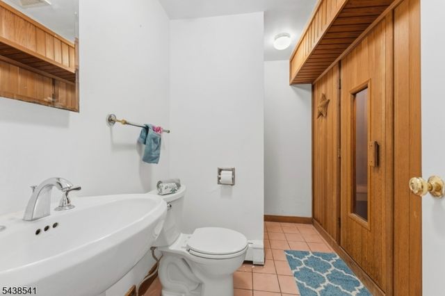 486 Summit Rd, Mountainside Boro, NJ 07092
