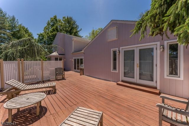 486 Summit Rd, Mountainside Boro, NJ 07092