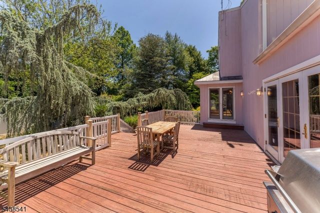 486 Summit Rd, Mountainside Boro, NJ 07092