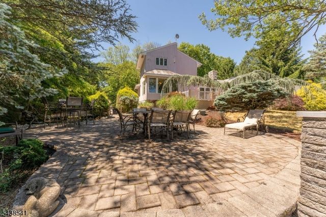 486 Summit Rd, Mountainside Boro, NJ 07092