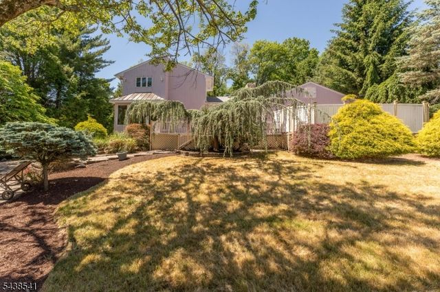486 Summit Rd, Mountainside Boro, NJ 07092