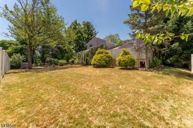 486 Summit Rd, Mountainside Boro, NJ 07092